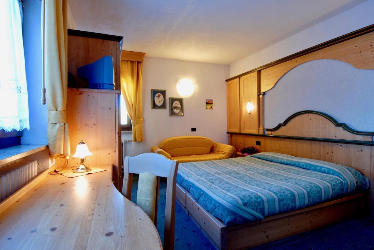 Albergo Venezia Пассо-Ролле Экстерьер фото