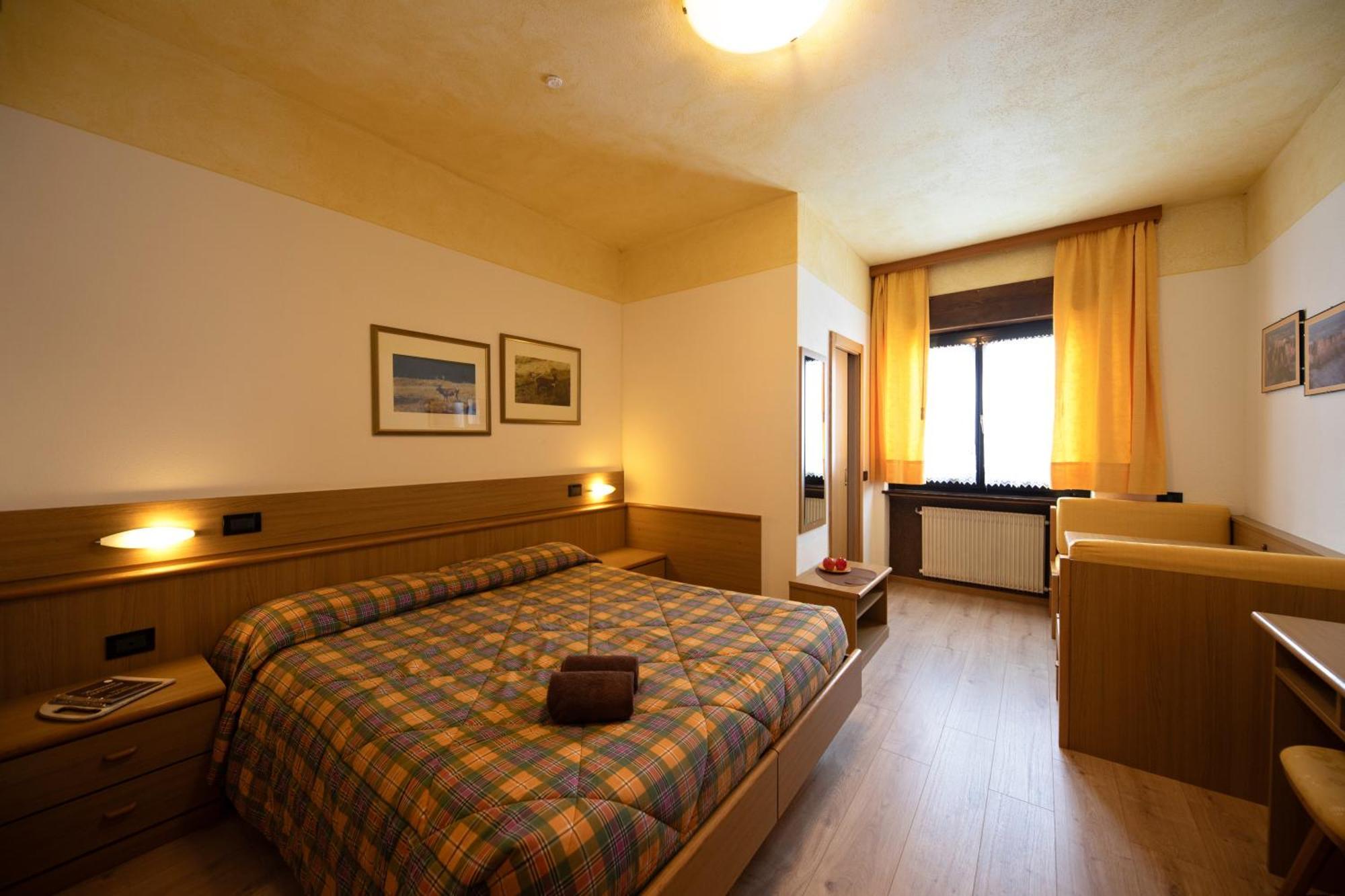 Albergo Venezia Пассо-Ролле Экстерьер фото