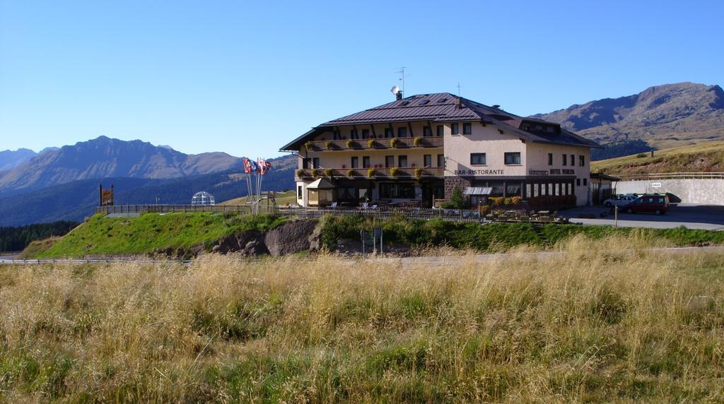 Albergo Venezia Пассо-Ролле Экстерьер фото